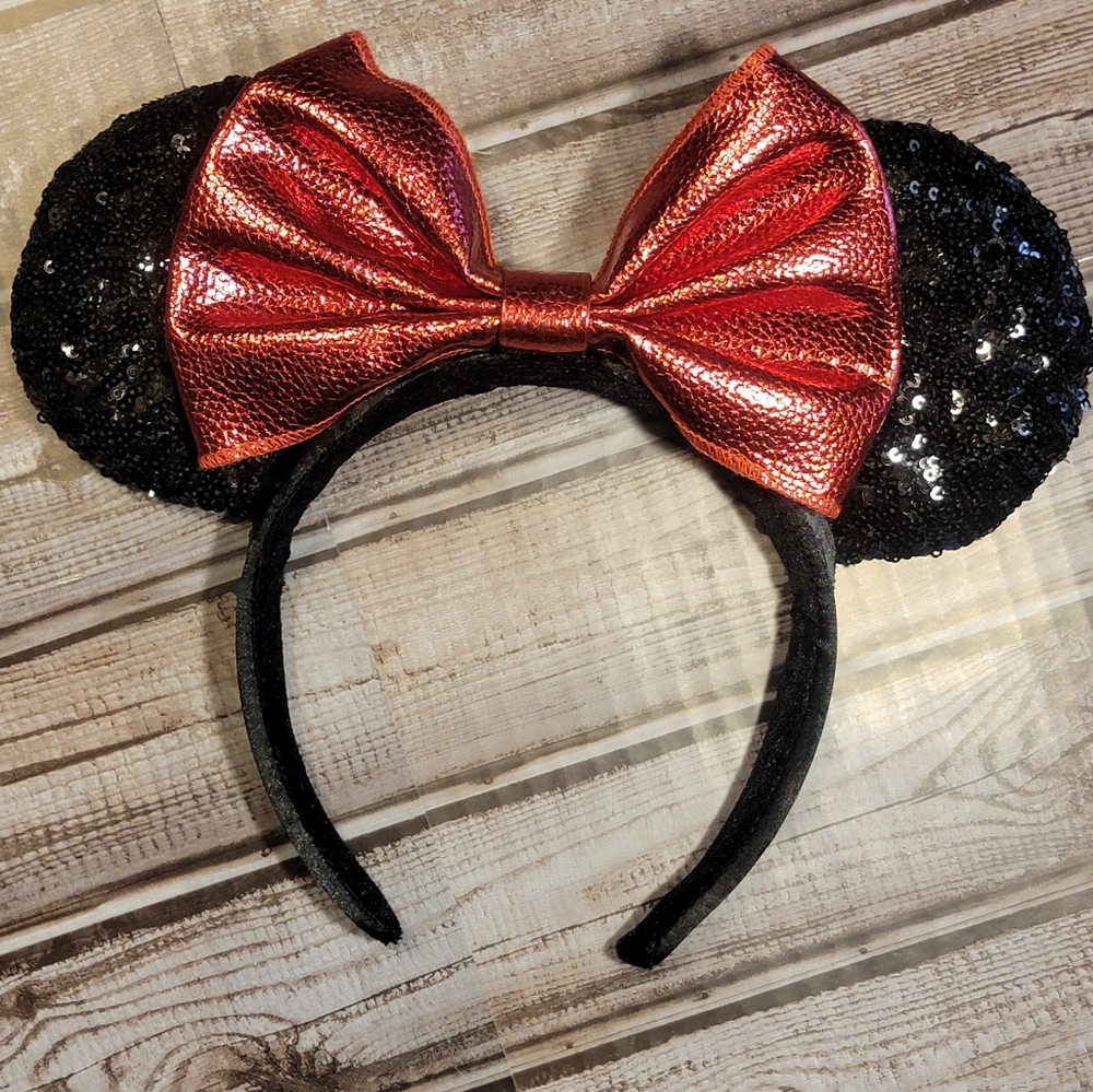 Black Sequins Mickey Minnie Mouse Ears with Red Bow